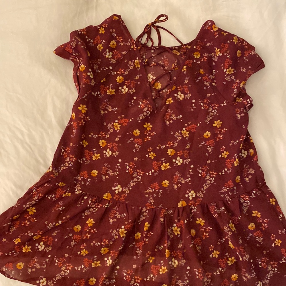 Xhilaration burgundy peasant peplum